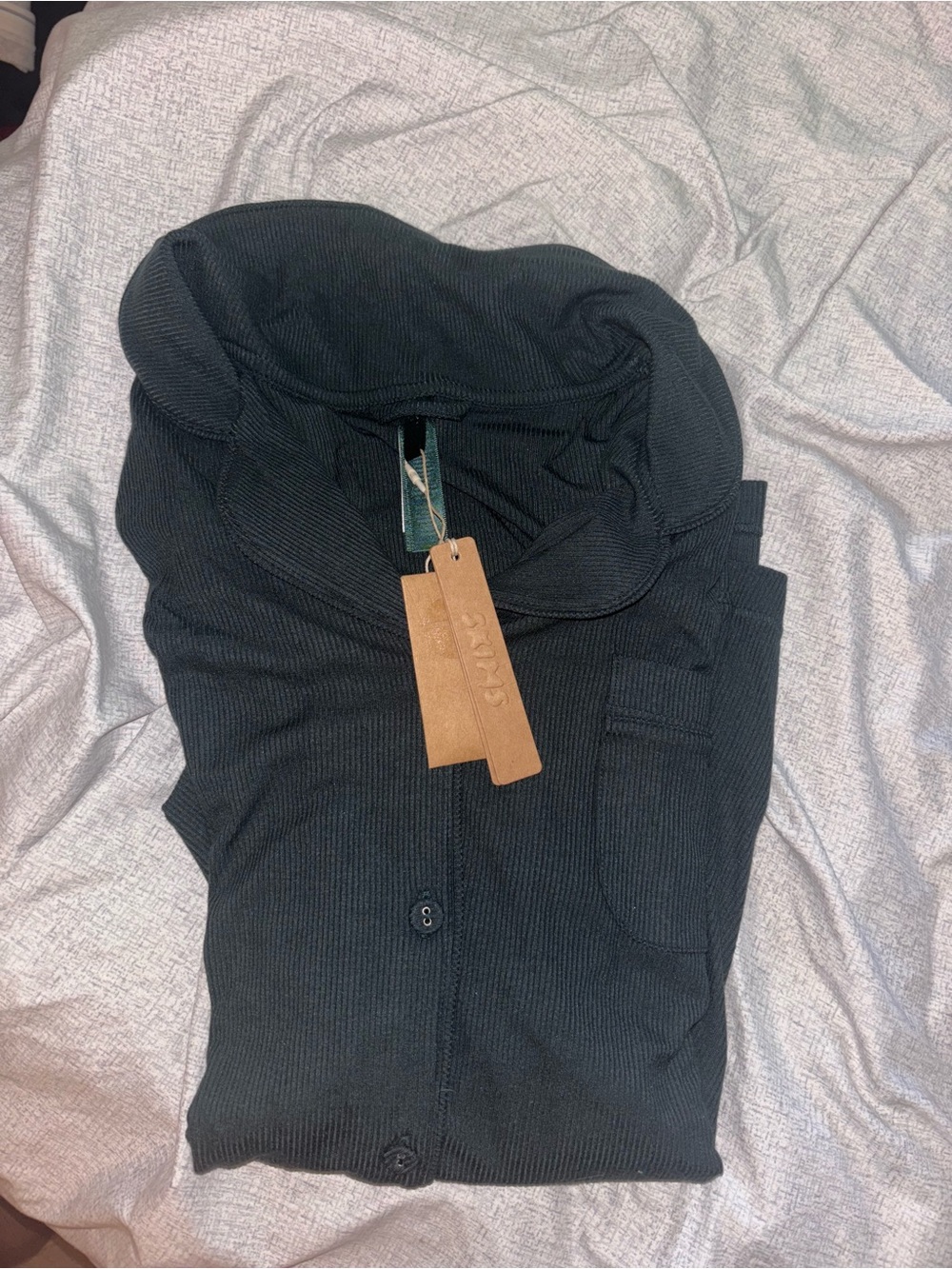 SKIMS SOFT LOUNGE RIB top CYPRESS - Picture 2 of 4